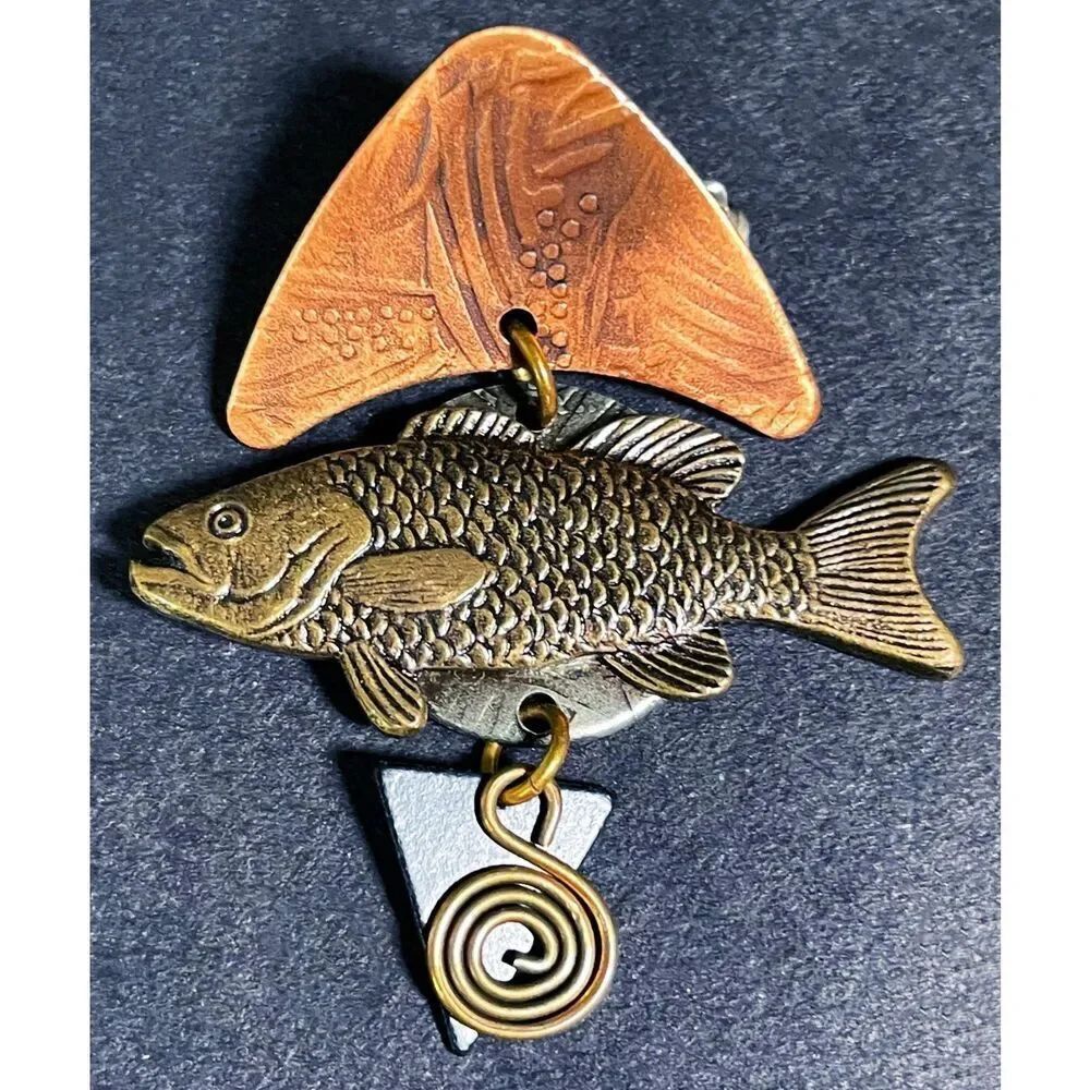 Vintage articulated fish brooch pin 1.75in
